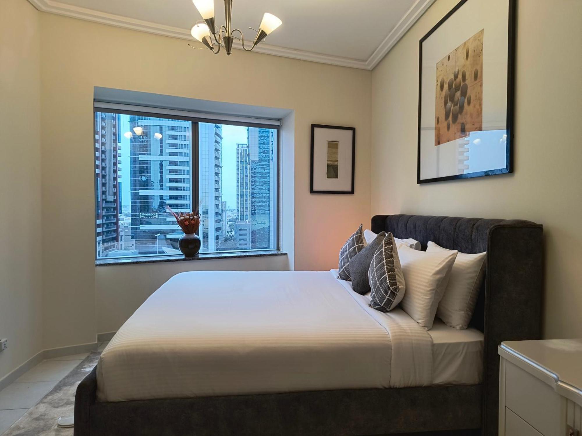 Trinity Holiday Homes - Sheikh Zayed Road Near To Financial Center Metro Station 두바이 외부 사진