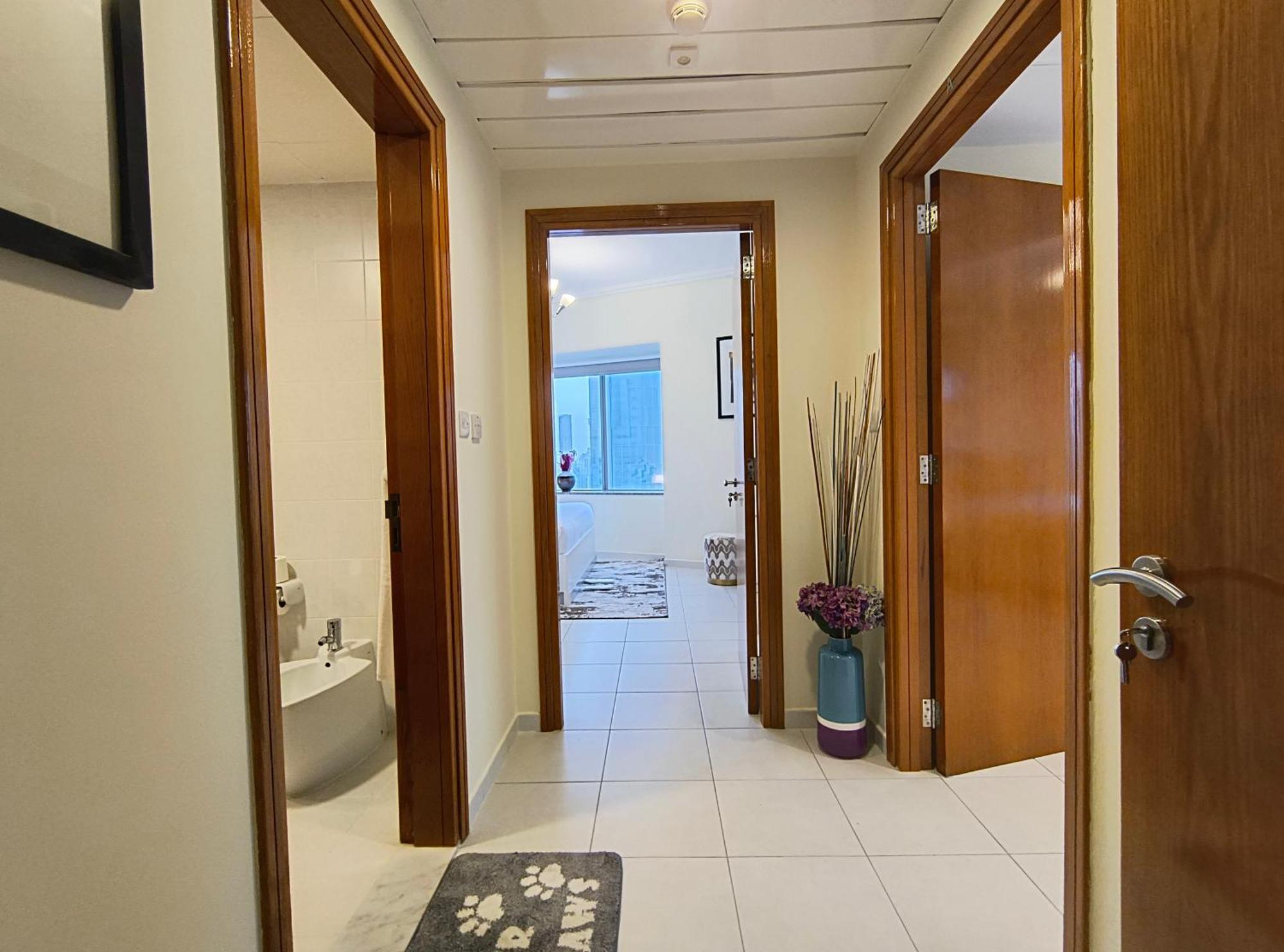 Trinity Holiday Homes - Sheikh Zayed Road Near To Financial Center Metro Station 두바이 외부 사진