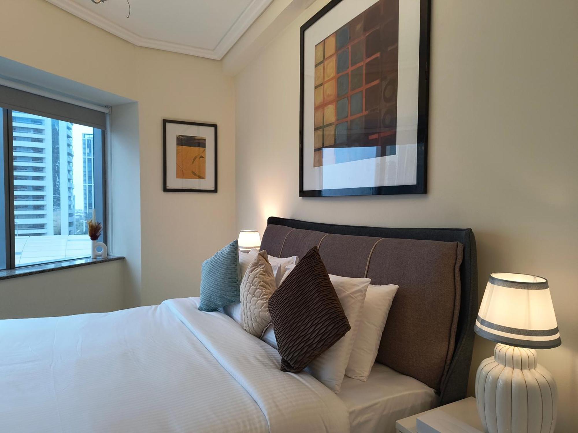 Trinity Holiday Homes - Sheikh Zayed Road Near To Financial Center Metro Station 두바이 외부 사진
