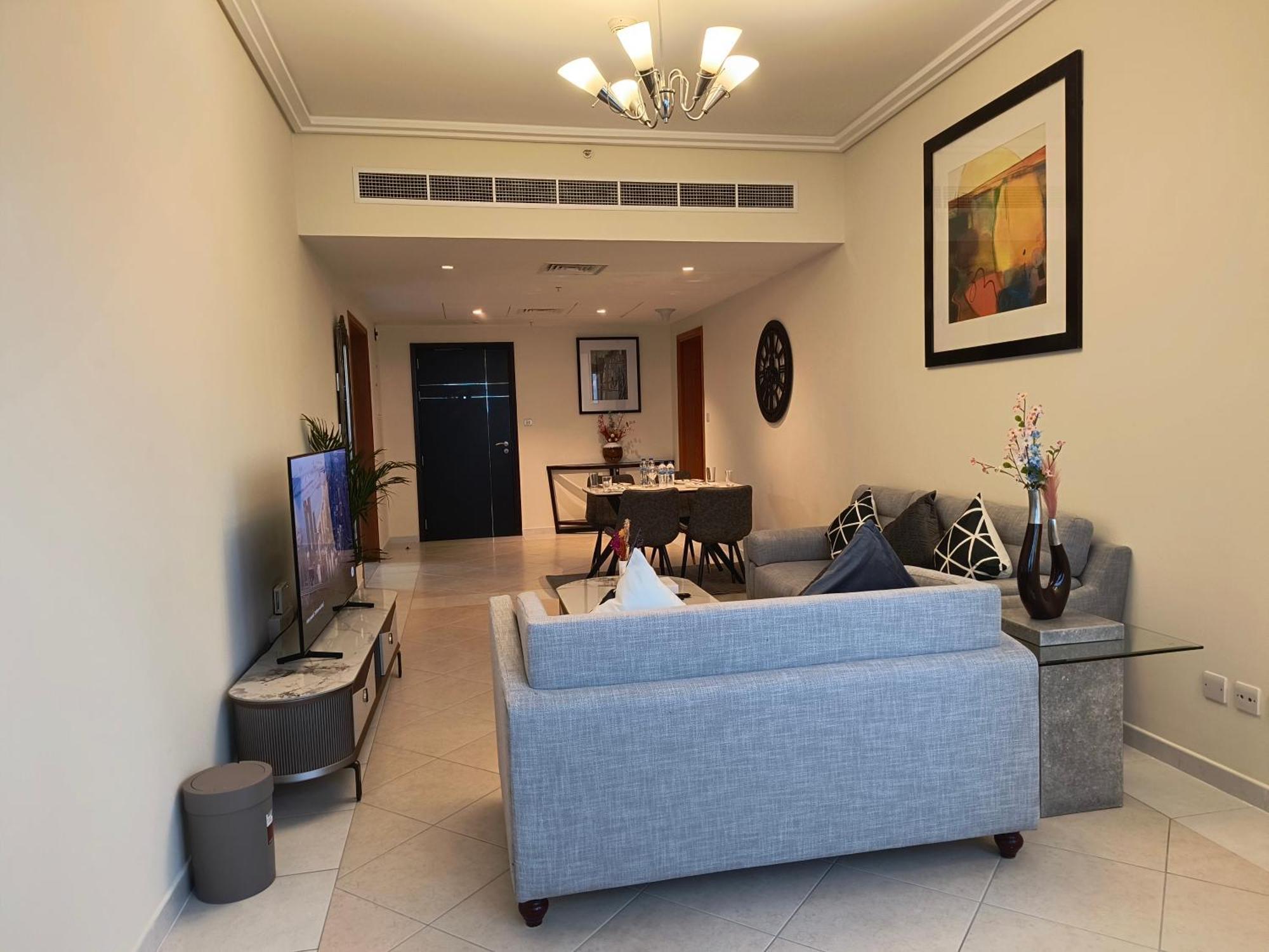 Trinity Holiday Homes - Sheikh Zayed Road Near To Financial Center Metro Station 두바이 외부 사진