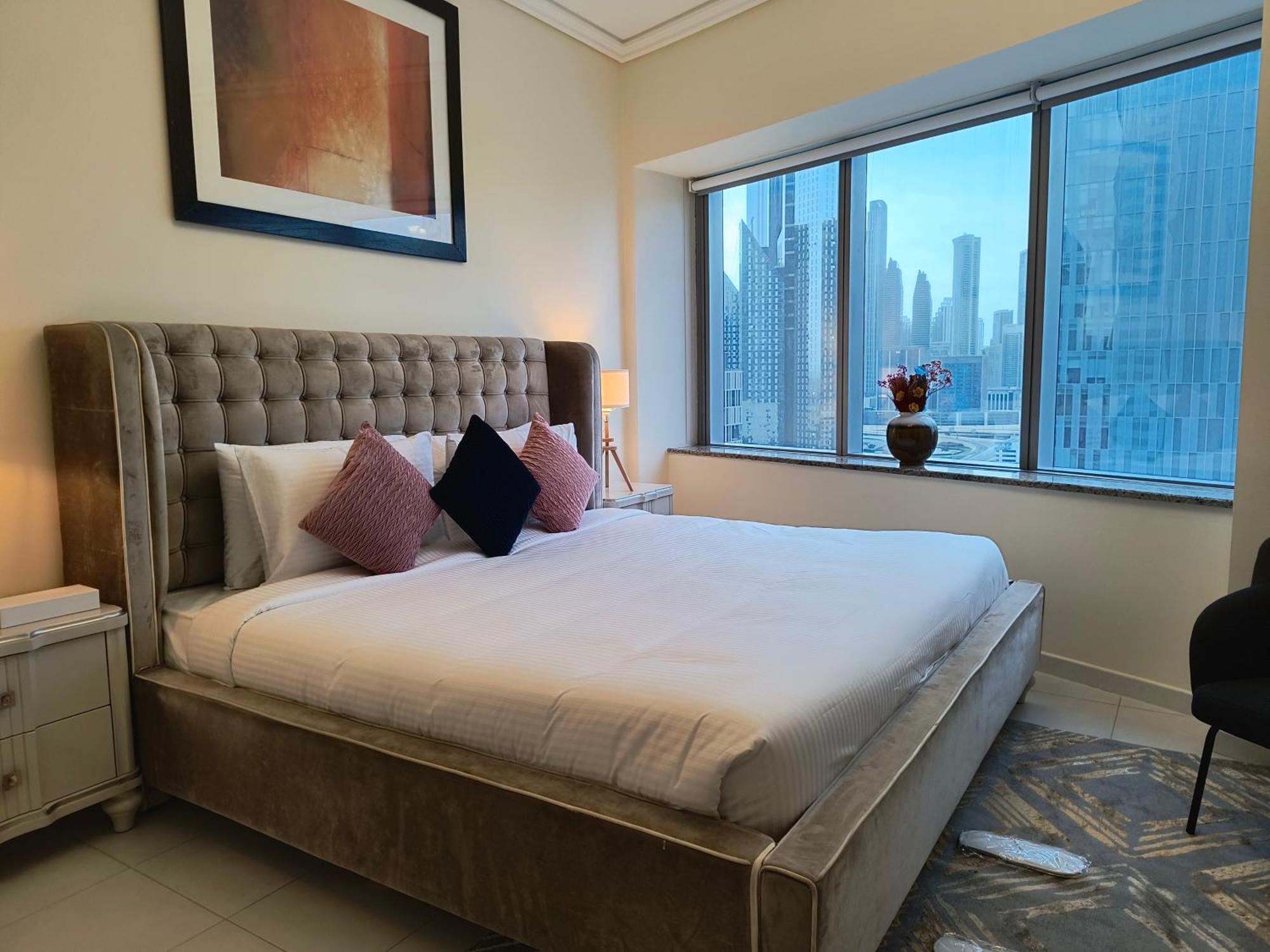 Trinity Holiday Homes - Sheikh Zayed Road Near To Financial Center Metro Station 두바이 외부 사진