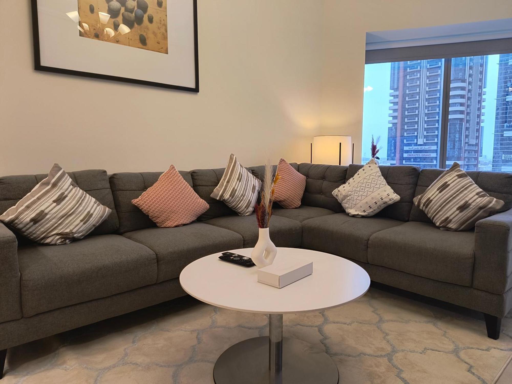 Trinity Holiday Homes - Sheikh Zayed Road Near To Financial Center Metro Station 두바이 외부 사진