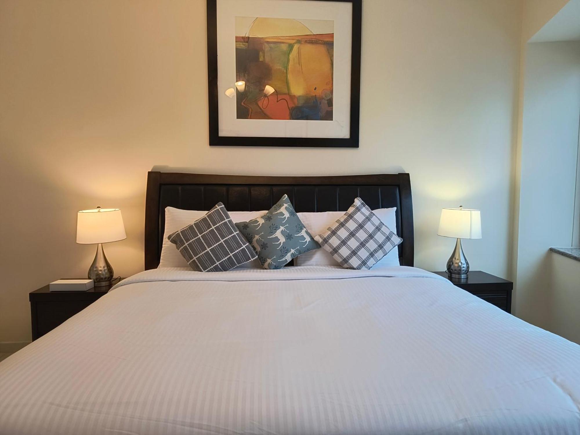 Trinity Holiday Homes - Sheikh Zayed Road Near To Financial Center Metro Station 두바이 외부 사진