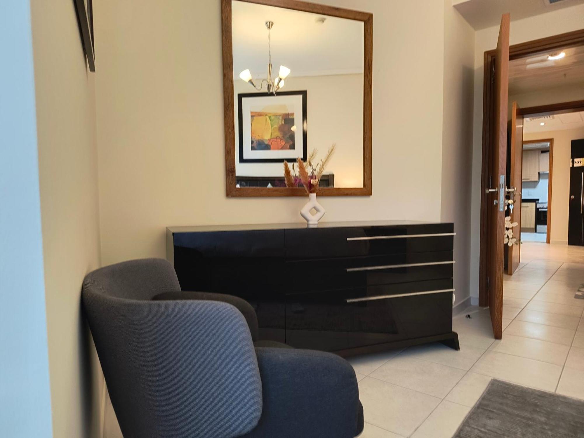 Trinity Holiday Homes - Sheikh Zayed Road Near To Financial Center Metro Station 두바이 외부 사진
